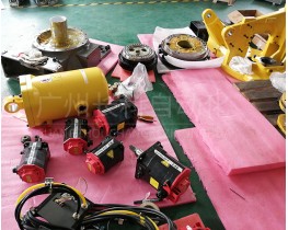 發(fā)那科機器人R-2000iC本體拆機件銷售：電機、減速器、平衡缸……